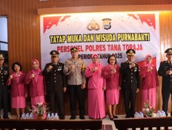 Polres Tana Toraja Gelar Upacara Tradisi Wisuda Purna Bhakti sebagai Wujud Penghormatan Pengabdian Personel