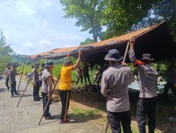 Satbrimob Polda Sulsel Bangun Jembatan Darurat di Desa Nepo Kab. Barru, Wujud Kepedulian untuk Akses Masyarakat