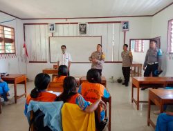 Sosialisasi Penerimaan Polri TA 2026, Polsek Mengkendek Beri Edukasi di SMK PGRI Mebali