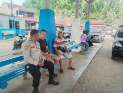 Bangun Kedekatan dengan Masyarakat, Bhabinkamtibmas Polres Tana Toraja Rutin Laksanakan Sambang